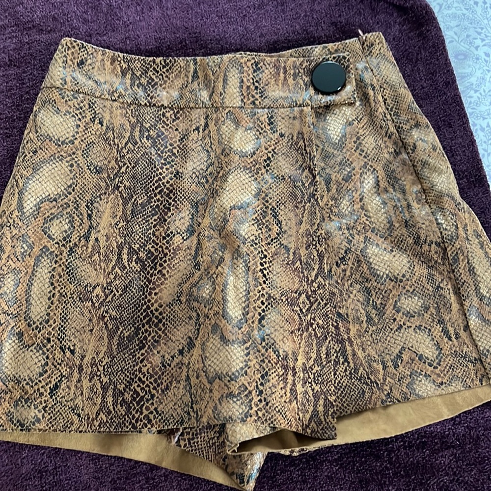 Snake skin skort from zara